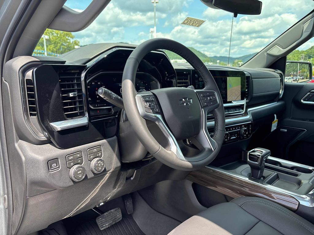 New 2026 Chevrolet Silverado 1500 RST w/ Convenience Package II AWD/4WD image 11