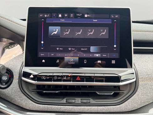 New 2026 Jeep Compass Latitude AWD/4WD image 22