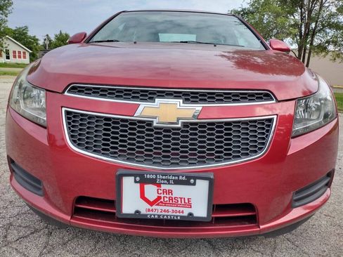 Used 2012 Chevrolet Cruze LT FWD image 2