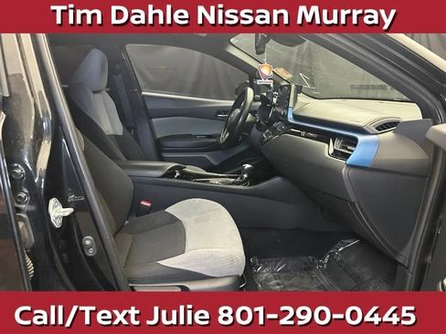 Used 2019 Toyota C-HR XLE FWD image 15