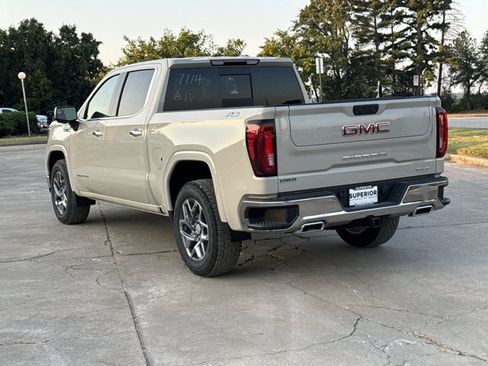 New 2026 GMC Sierra 1500 SLT AWD/4WD image 12