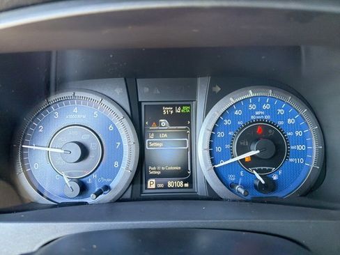 Used 2018 Toyota Sienna XLE image 17