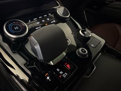 Certified 2023 Land Rover Range Rover Sport SE Dynamic image 16