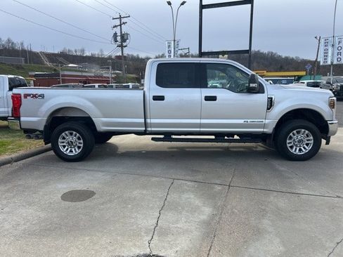Used 2019 Ford F250 XLT w/ FX4 Off-Road Package image 13