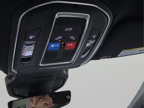 New 2026 Jeep Cherokee Limited image 19