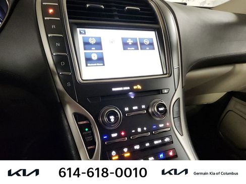 Used 2018 Lincoln MKX Reserve w/ Driver Assistance Package image 25