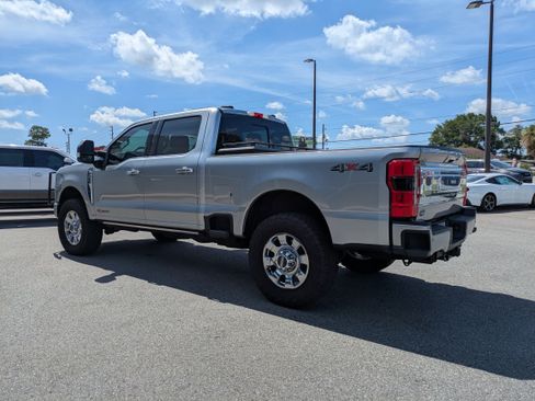 Used 2024 Ford F350 Platinum image 6