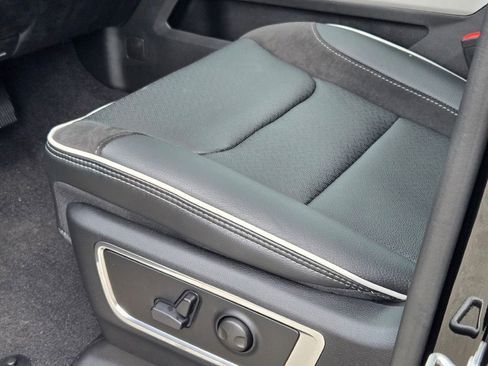 New 2026 RAM 1500 Laramie w/ Night Edition image 20