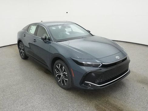 New 2026 Toyota Crown XLE image 13