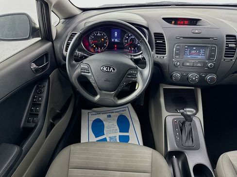 Used 2016 Kia Forte EX image 25