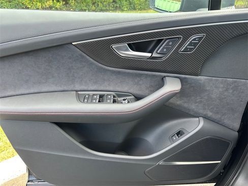 New 2026 Audi SQ7 Prestige image 25