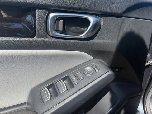 Used 2025 Honda Civic Sport image 13