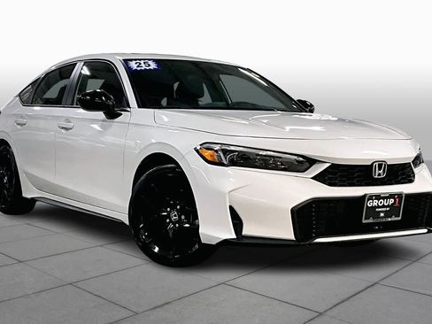 Used 2025 Honda Civic Sport image 3