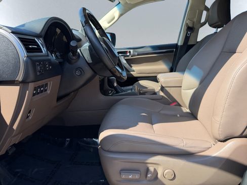 Used 2023 Lexus GX 460 Premium w/ Premium Package image 23