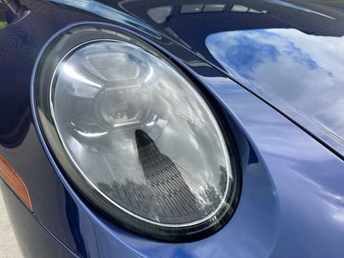 Used 2022 Porsche 911 GT3 image 13