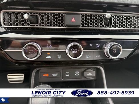 Used 2025 Honda Civic Sport image 26
