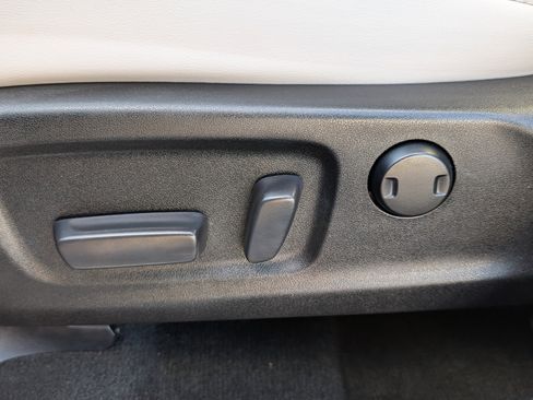 Certified 2022 Lexus RX 350 AWD w/ Premium Package image 22