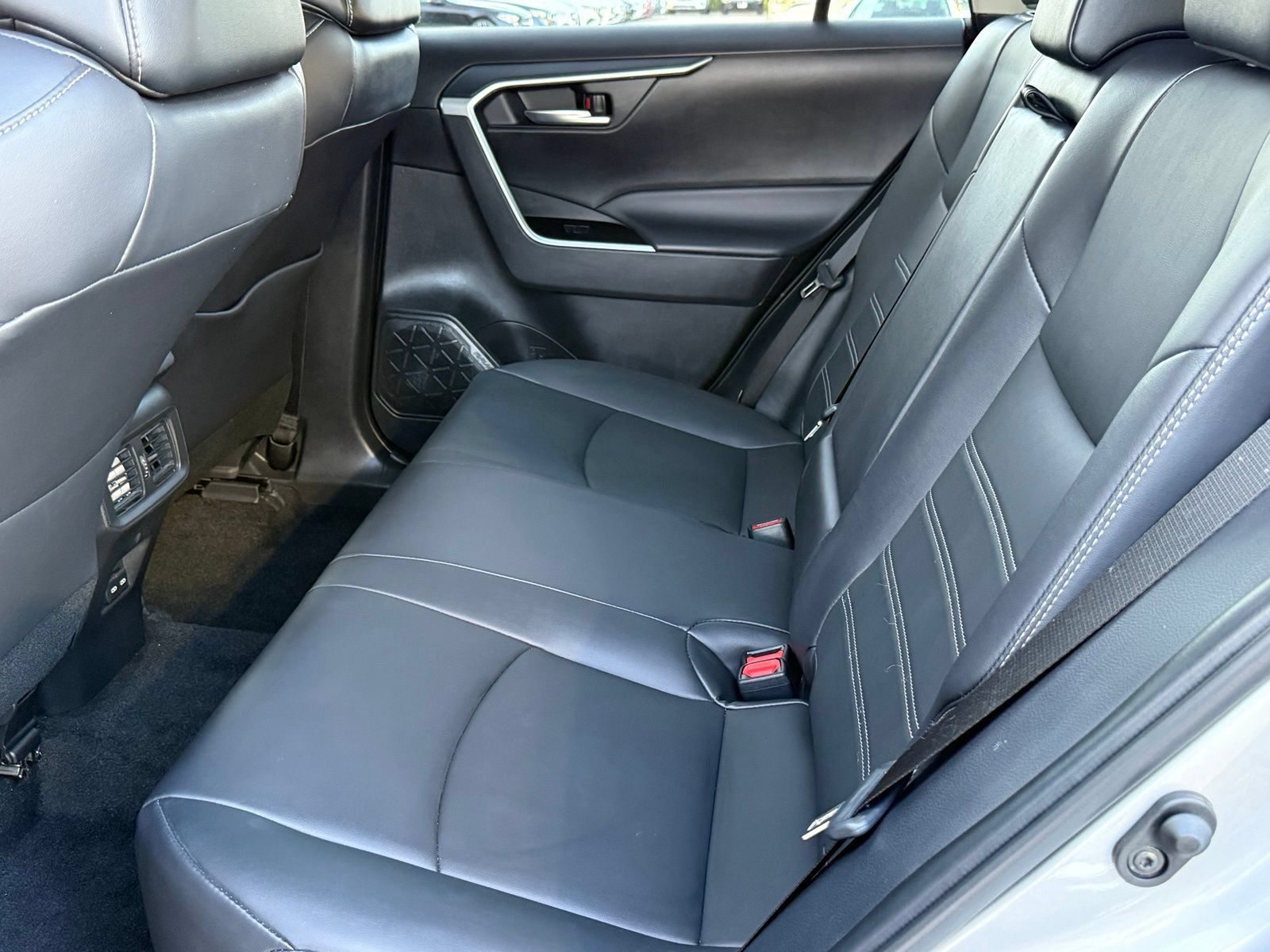 Used 2025 Toyota RAV4 XLE Premium w/ Weather Package AWD/4WD image 43