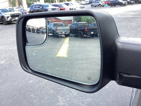 Used 2025 RAM 1500 Lone Star RWD image 32