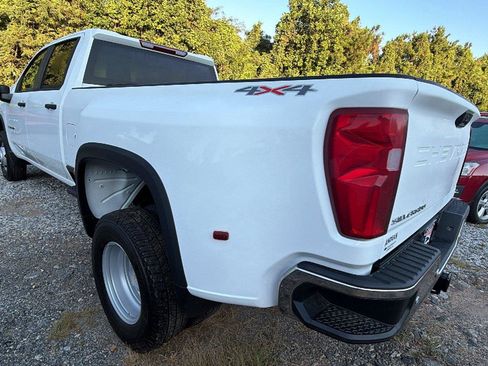 New 2026 Chevrolet Silverado 3500 W/T AWD/4WD image 10