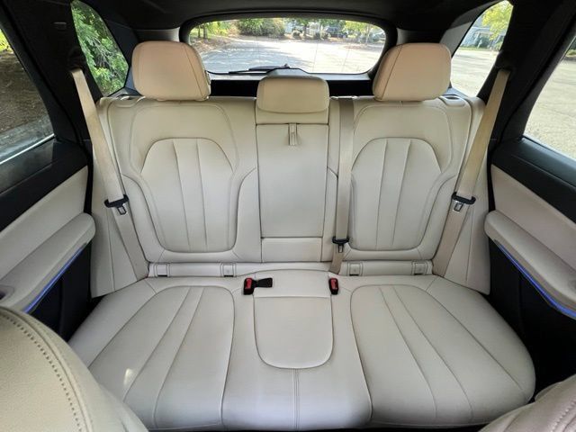 Used 2019 BMW X5 xDrive40i w/ Convenience Package AWD/4WD image 25