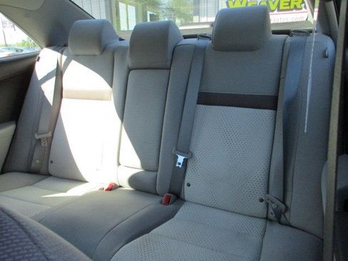 Used 2013 Toyota Camry LE FWD image 25