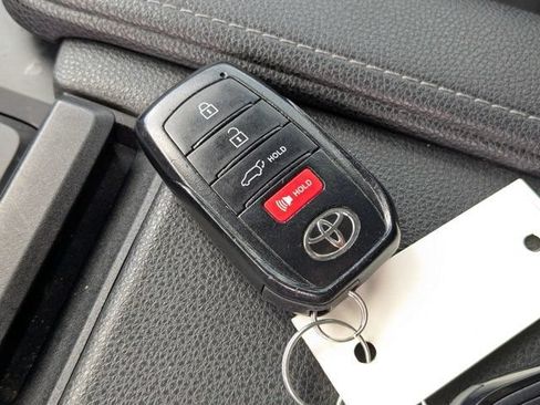 Used 2024 Toyota Grand Highlander FWD image 29
