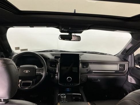 Used 2024 Ford Expedition Max Platinum AWD/4WD image 27