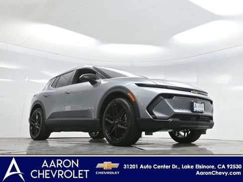 New 2026 Chevrolet Equinox EV LT image 2