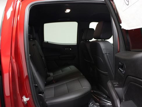 New 2025 Chevrolet Colorado LT w/ LT Convenience Package image 15