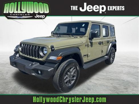 Used 2025 Jeep Wrangler Unlimited Sport AWD/4WD image 1