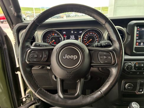 Used 2021 Jeep Wrangler Sport AWD/4WD image 22