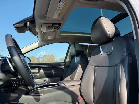 Used 2024 Hyundai Tucson Limited image 25