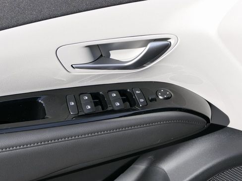 New 2024 Hyundai Tucson Limited image 14