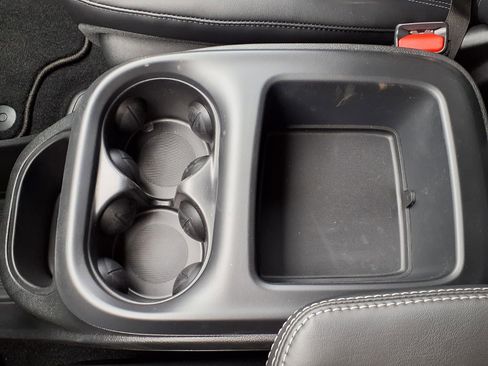 New 2026 Chrysler Pacifica Select w/ S Appearance Package FWD image 10