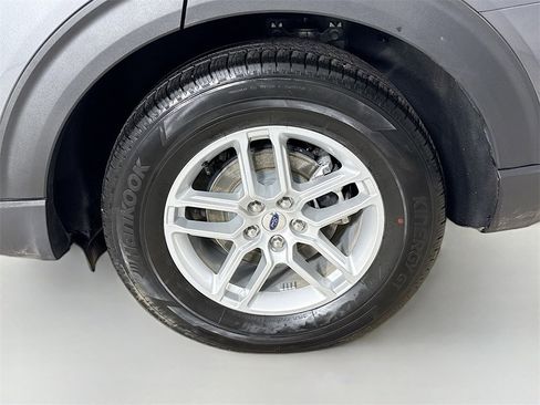 Used 2025 Ford Explorer Active image 32