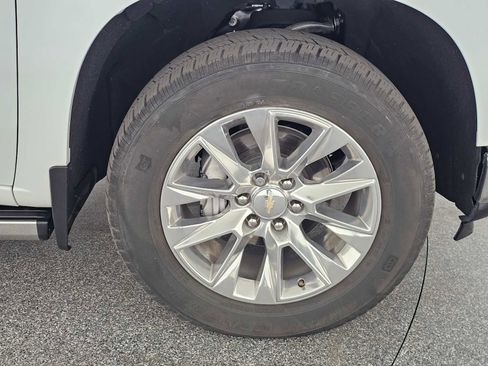 Used 2022 Chevrolet Silverado 1500 LTZ w/ LTZ Premium Package image 9