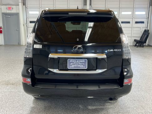 Used 2022 Lexus GX 460 Premium w/ Premium Package image 3