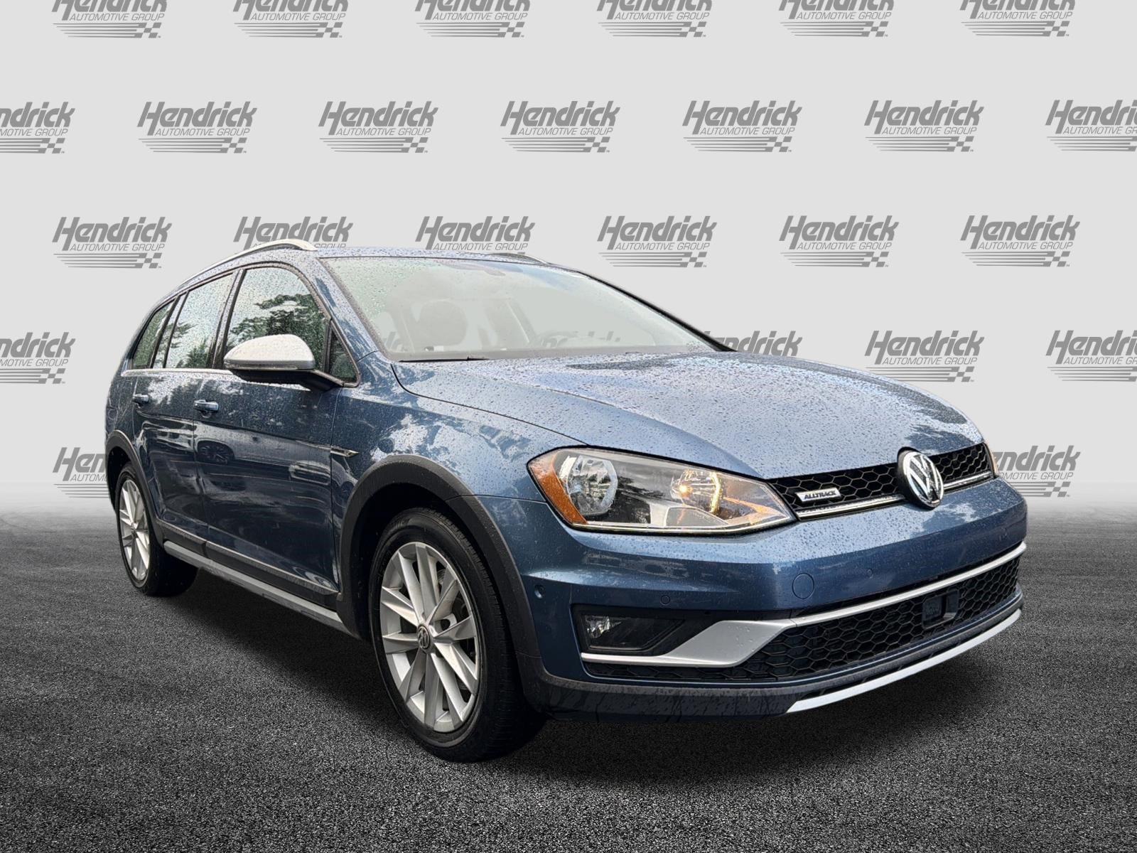 Used 2017 Volkswagen Golf Alltrack AWD/4WD image 2