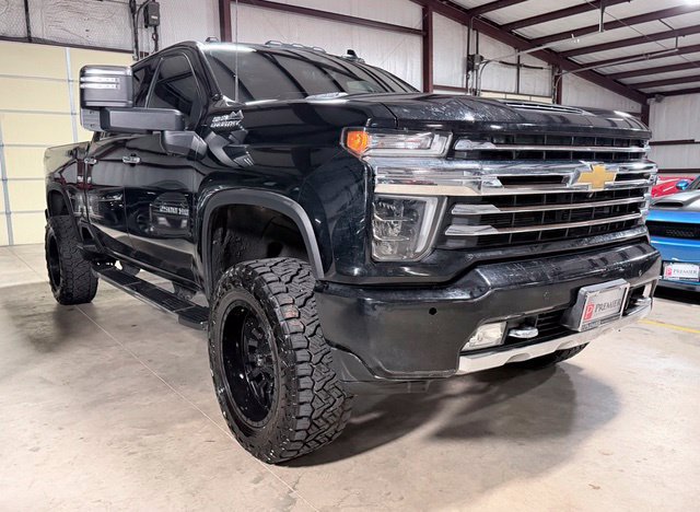 Used 2020 Chevrolet Silverado 2500 High Country w/ Z71 Off-Road Package AWD/4WD image 1