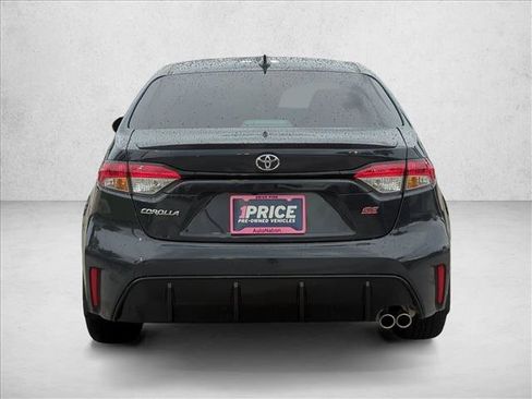 Used 2026 Toyota Corolla SE FWD image 7