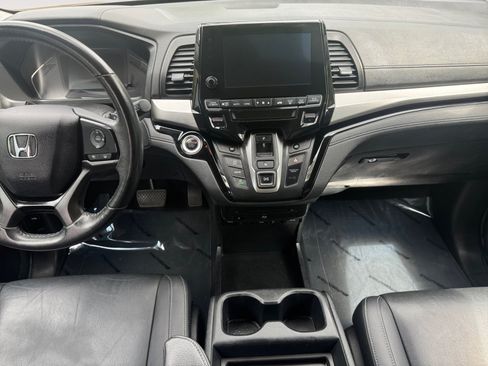 Used 2023 Honda Odyssey Touring image 11