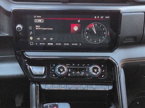 Used 2025 GMC Sierra 1500 AT4 w/ Technology Package AWD/4WD image 20