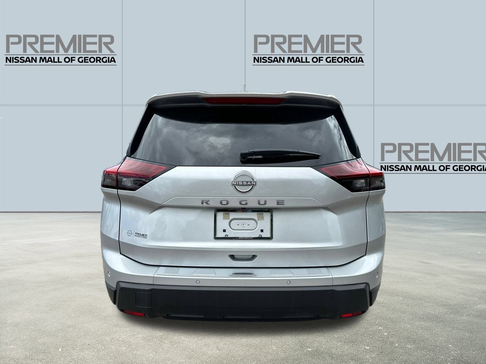 Used 2025 Nissan Rogue SV FWD image 7
