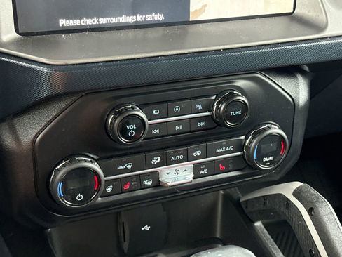 Used 2021 Ford Bronco First Edition AWD/4WD image 26