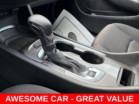Used 2024 Chevrolet Malibu LT FWD image 24