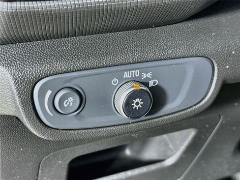 Used 2022 Chevrolet TrailBlazer LS AWD/4WD image 12