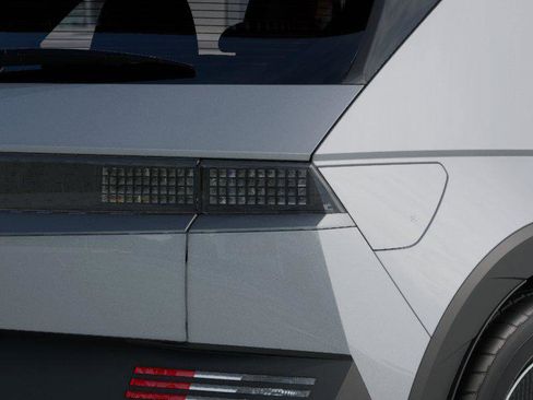 New 2026 Hyundai Ioniq 5 SE image 10