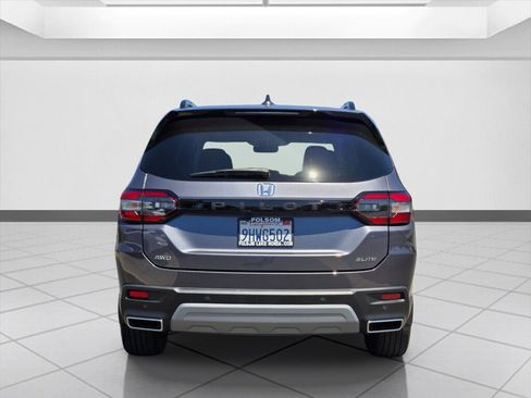 Certified 2023 Honda Pilot Elite image 6