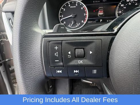 Used 2023 Nissan Rogue SV AWD/4WD image 13